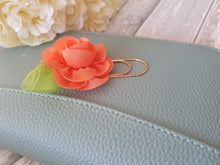 Load image into Gallery viewer, organza flower planner clip