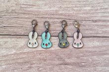 Load image into Gallery viewer, rabbit stitch markers// bunny progress keeper set