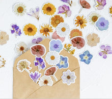 Load image into Gallery viewer, large summer flowers journaling sticker flakes