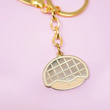 Load image into Gallery viewer, bolo bob pineapple bun (gold) - wonton in a million keychain