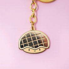 Load image into Gallery viewer, bolo bob pineapple bun (gold) - wonton in a million keychain